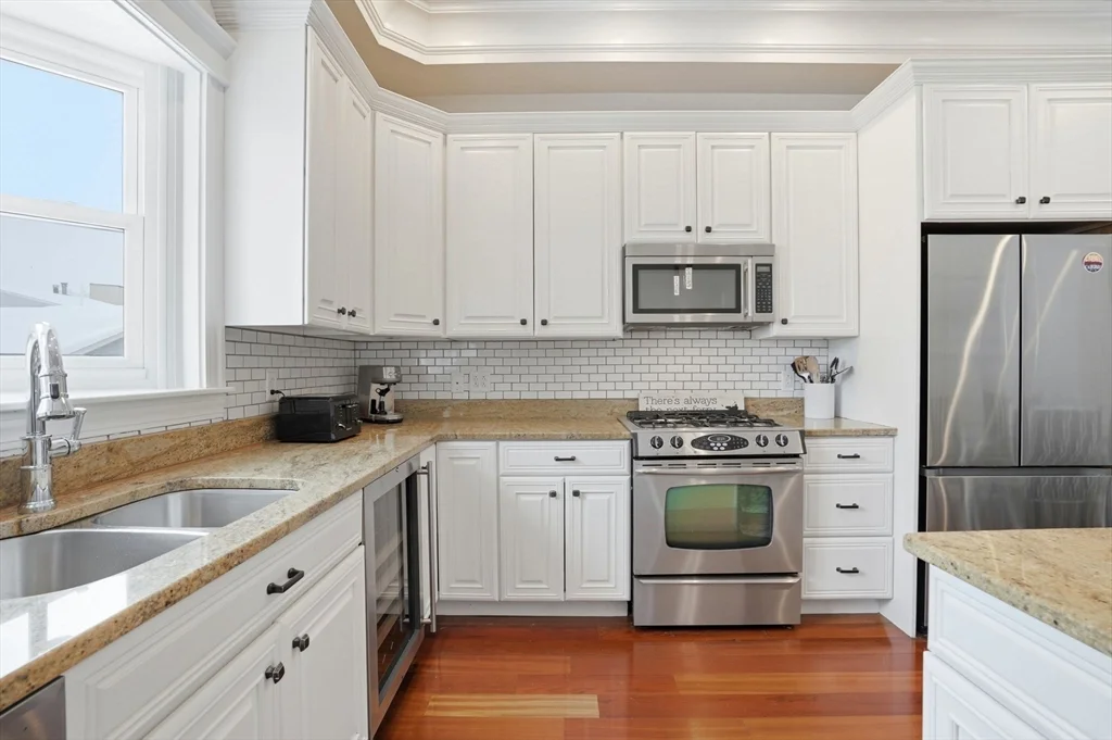 17 Gates, South Boston