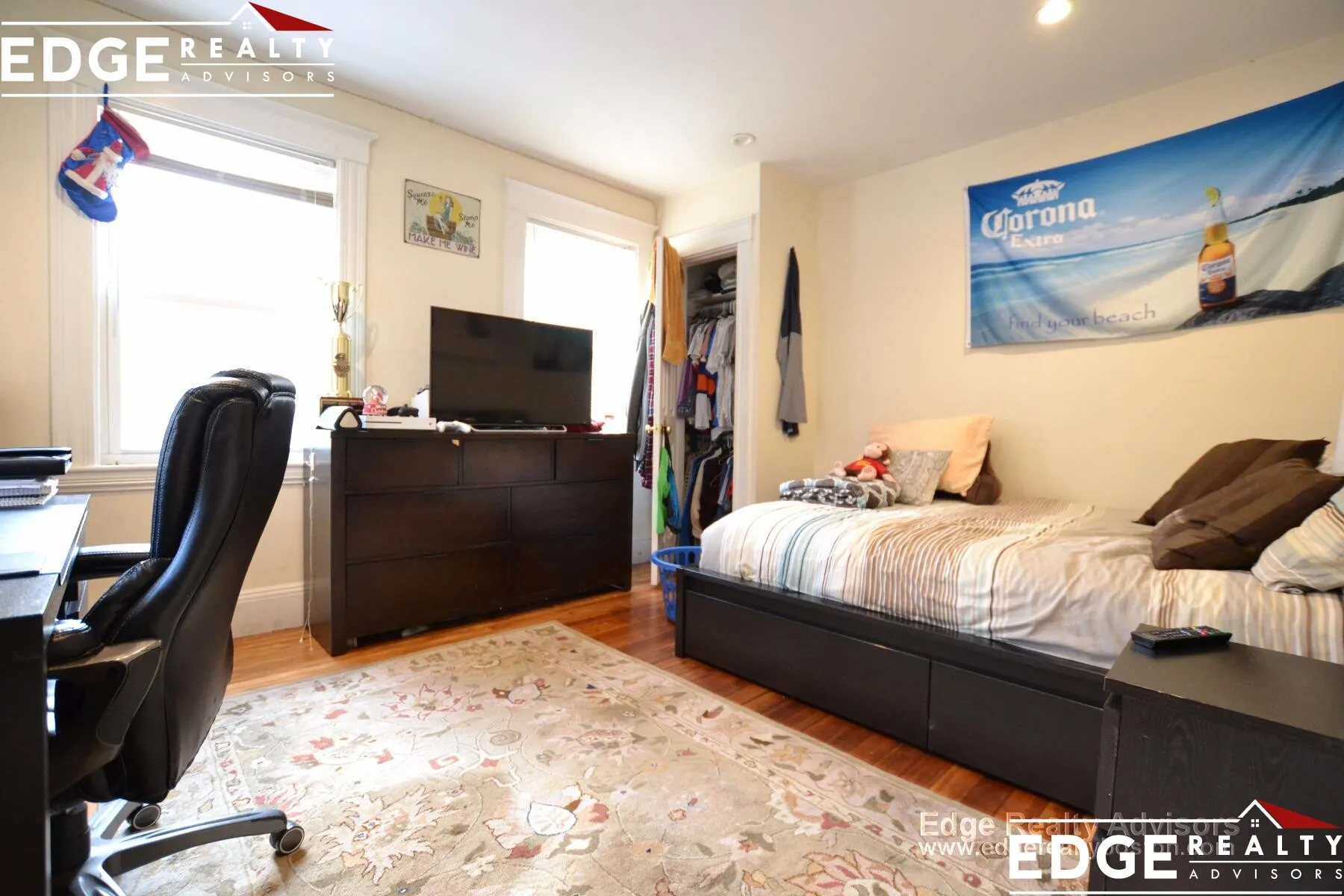 8 Sawyer Ter, Allston