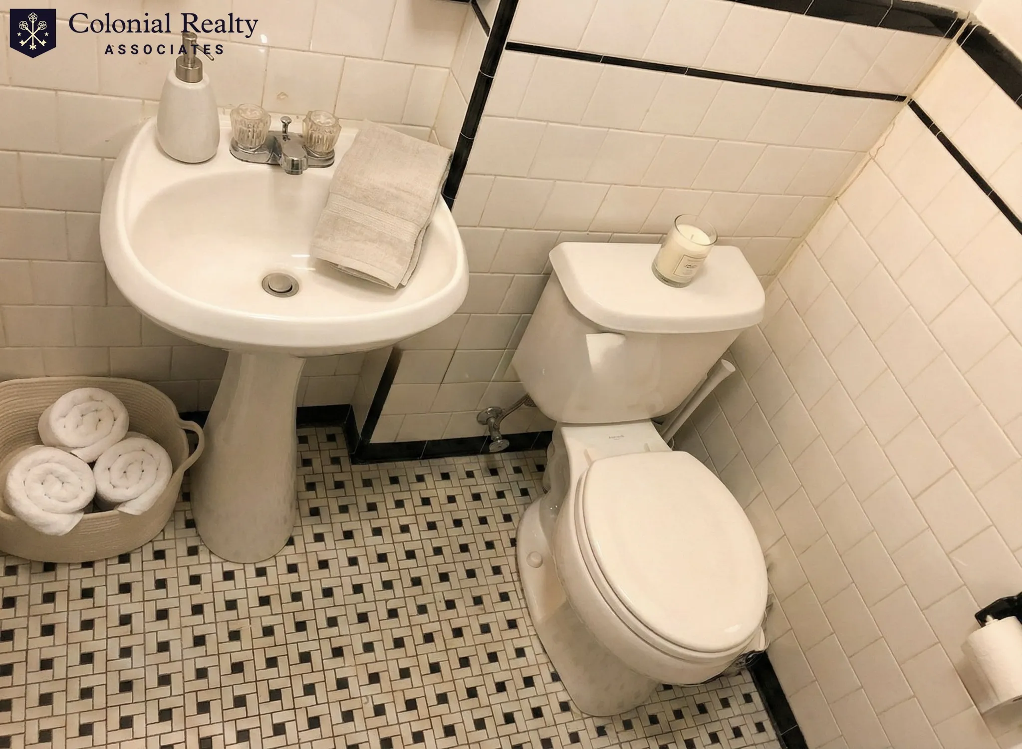 849 Beacon St, Fenway