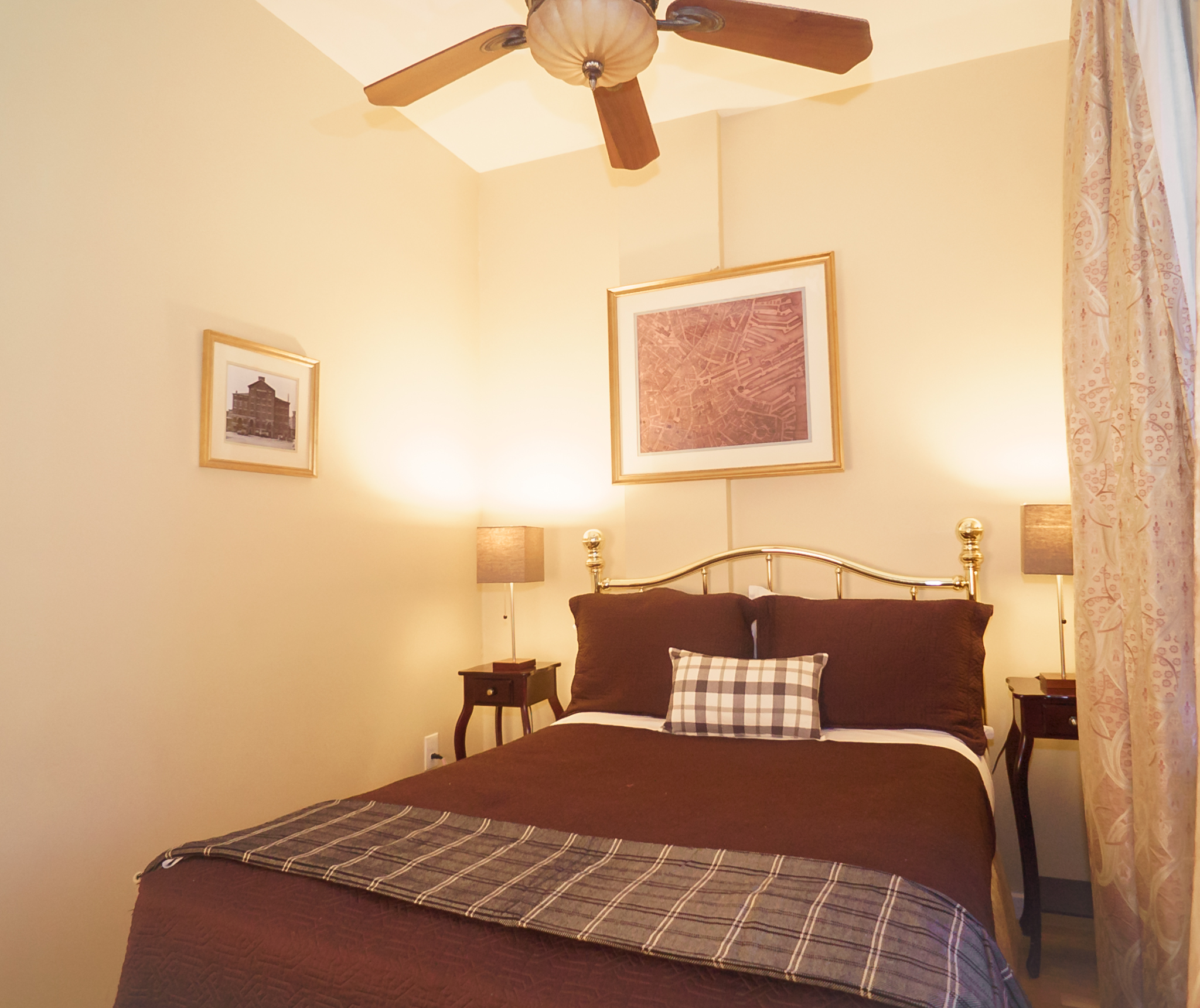 48 Hereford St, Back Bay