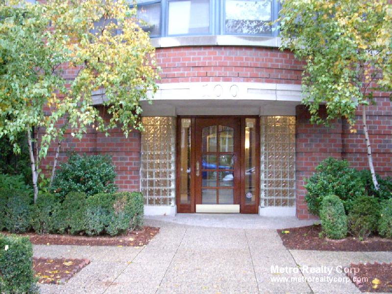 100 Jersey St, Fenway