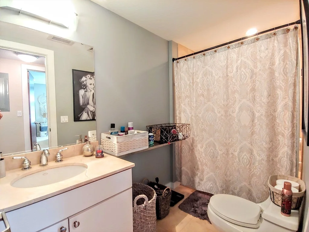 533 Cambridge St, Oak Square