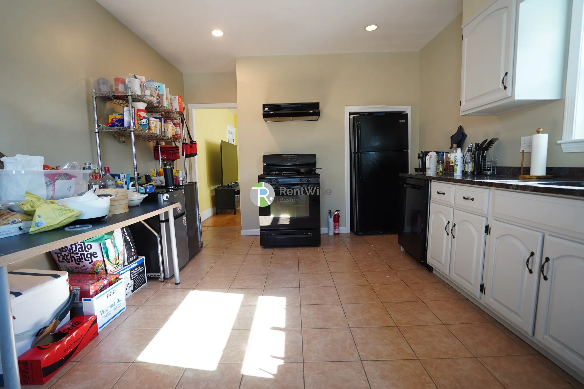 52 Pearson Rd, Tufts