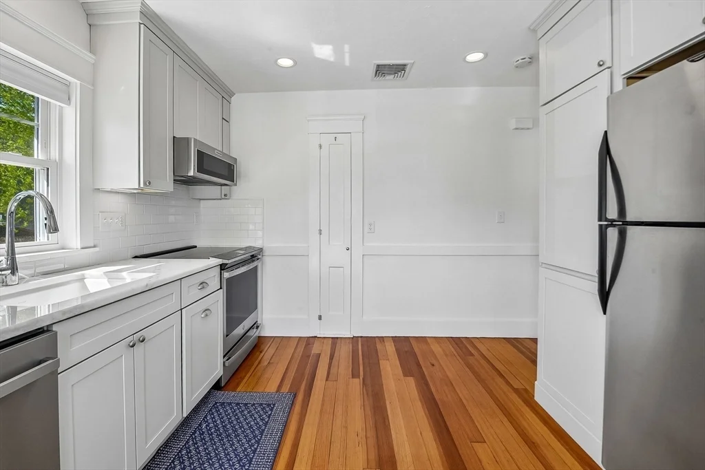 117 S Atlantic Ave, Warwick