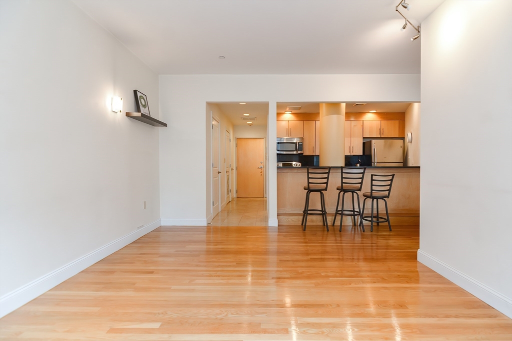 42 Beach St, Chinatown