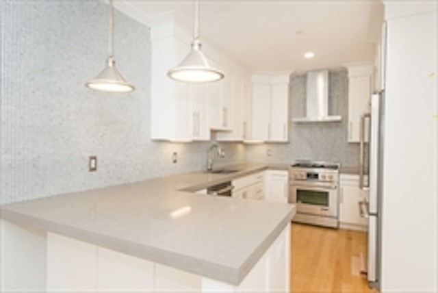 542 Dorchester Ave, South Boston