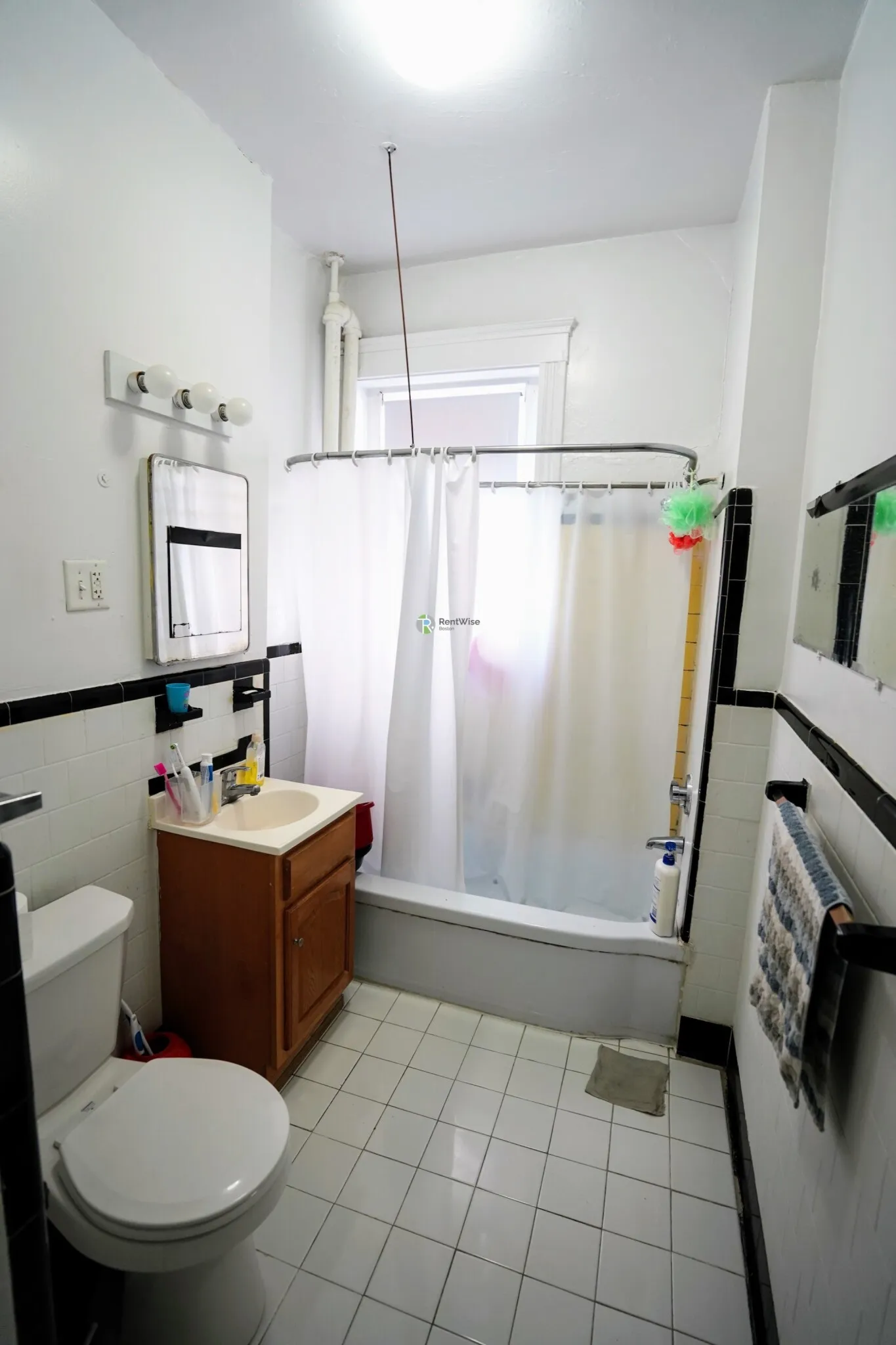 1381 Commonwealth Ave, Allston