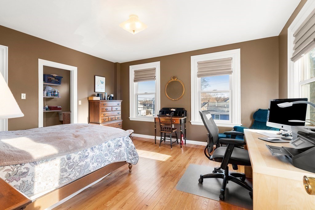 233 Main St, North Andover