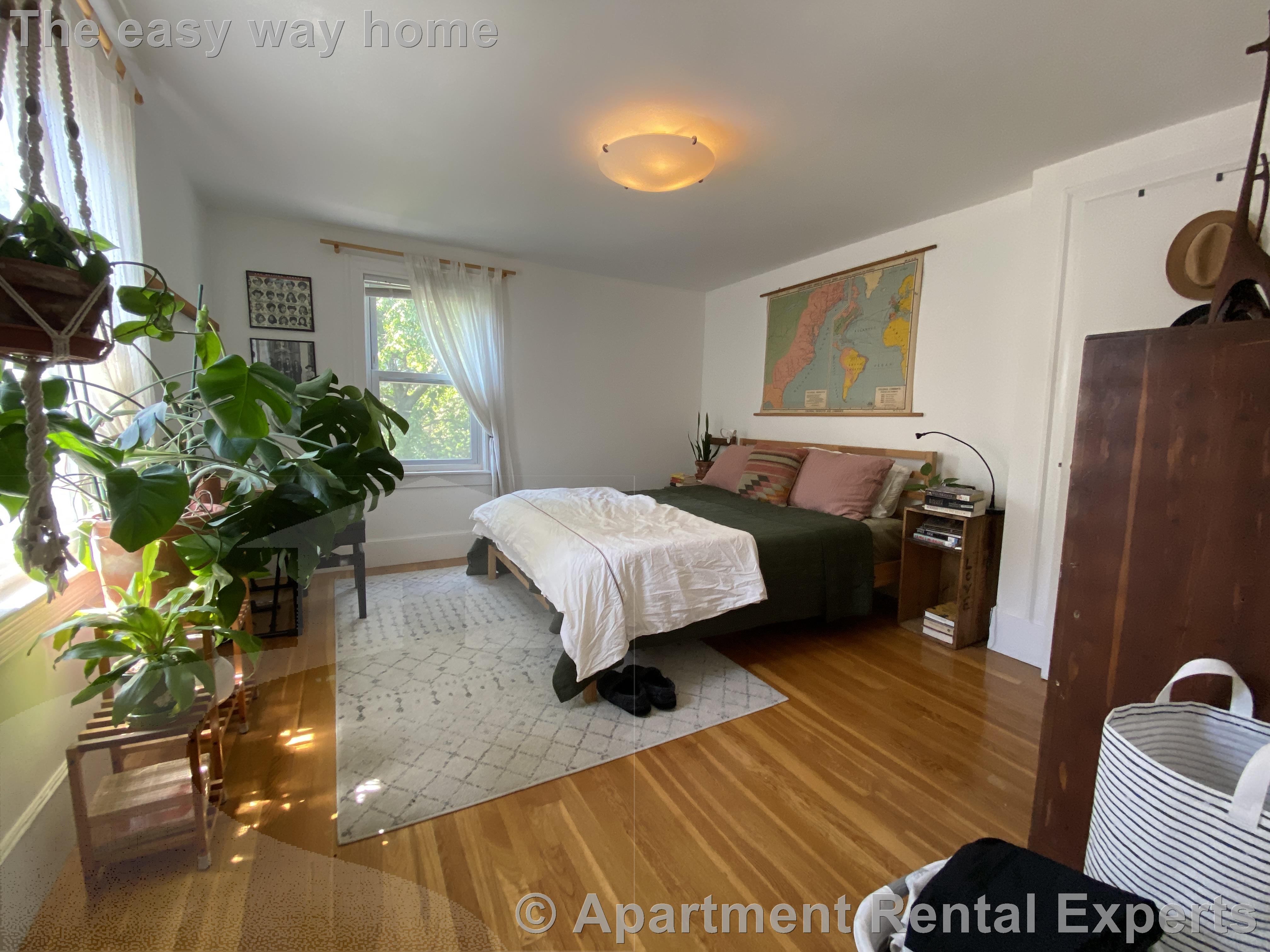 25 Kenwood St, Cambridgeport