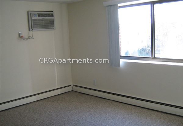 24 Whites Ave, Watertown