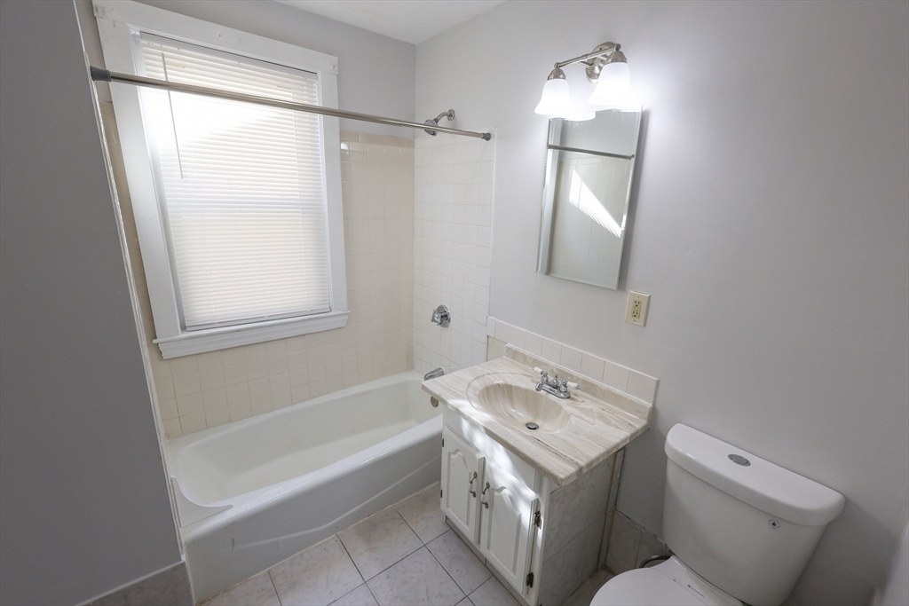 30 Millet St, Dorchester