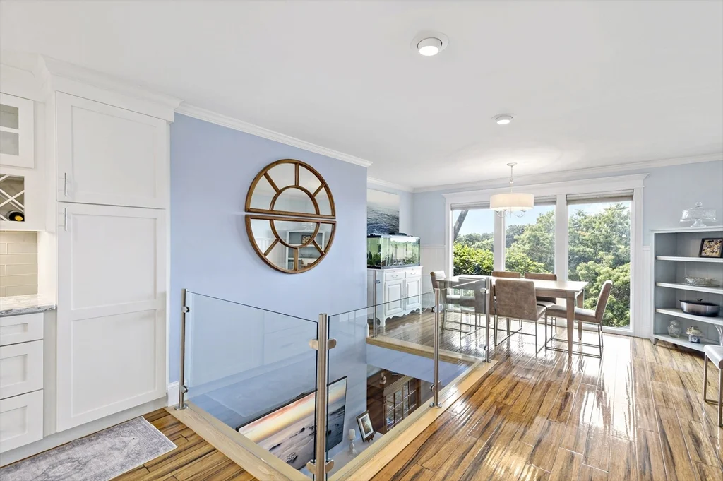 24 Ships View Ter, Buzzards Bay