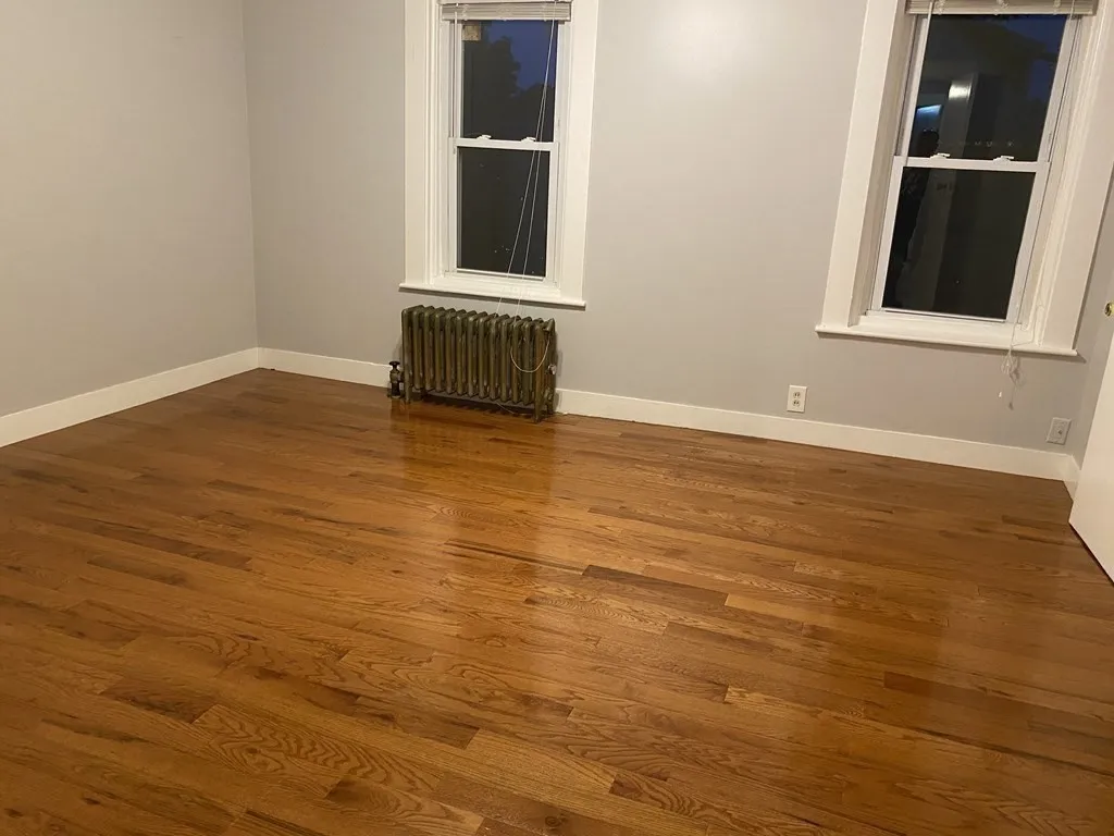 18 Walnut Rd, Winter Hill