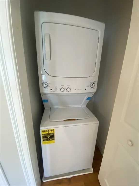 17 Maywood St, Roxbury