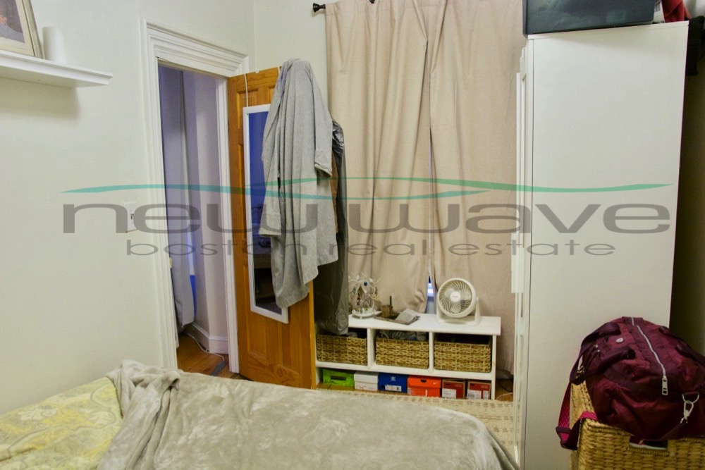 702 Massachusetts Ave, South End