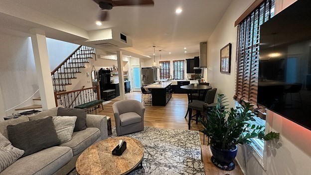 231 1/2 Broadway, Kendall Square