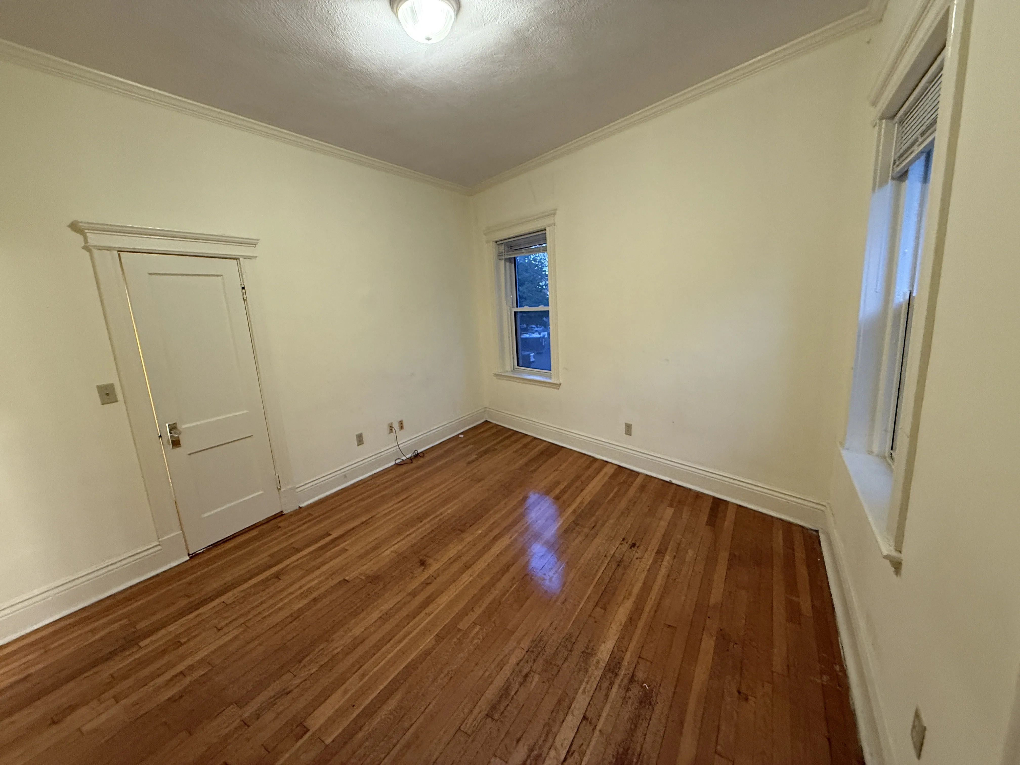 106 Queensberry St, Fenway