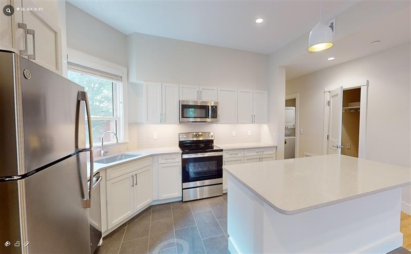 56 John F Kennedy St, Riverside