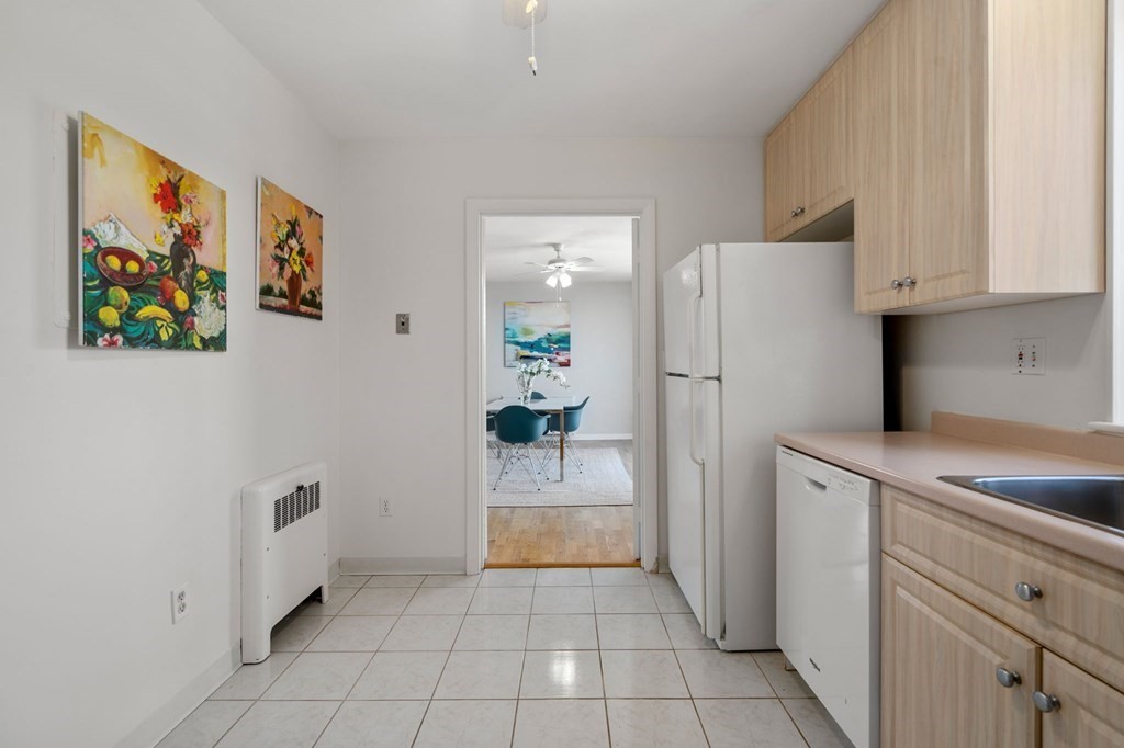 20 Hammond Pond Pkwy, Chestnut Hill