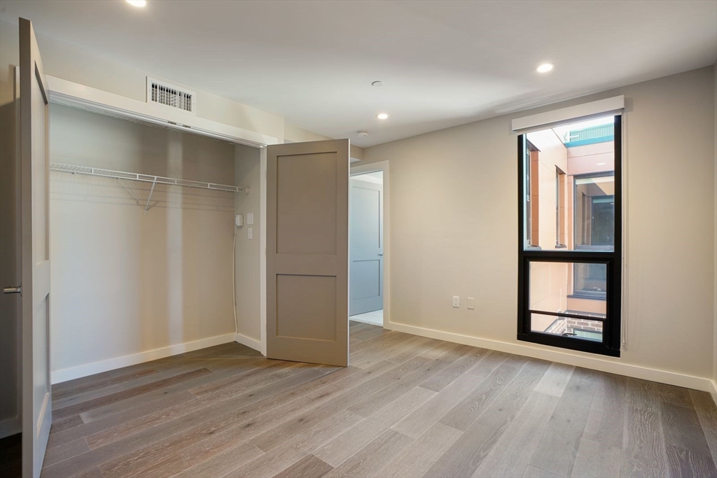 244 Hanover St, North End