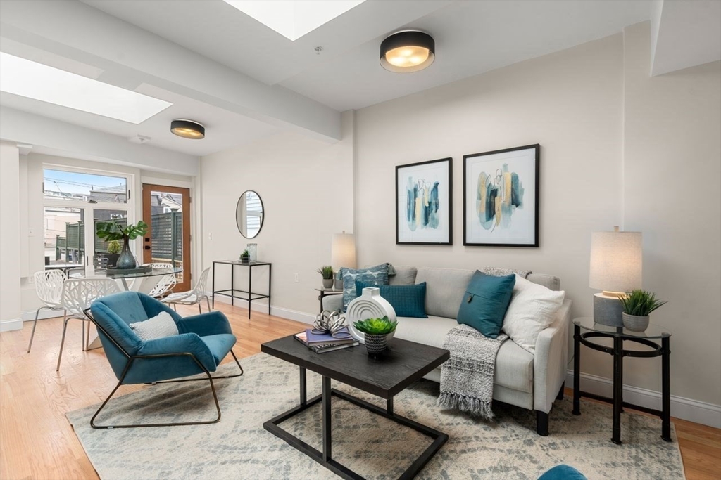 202 Elm St, North Cambridge