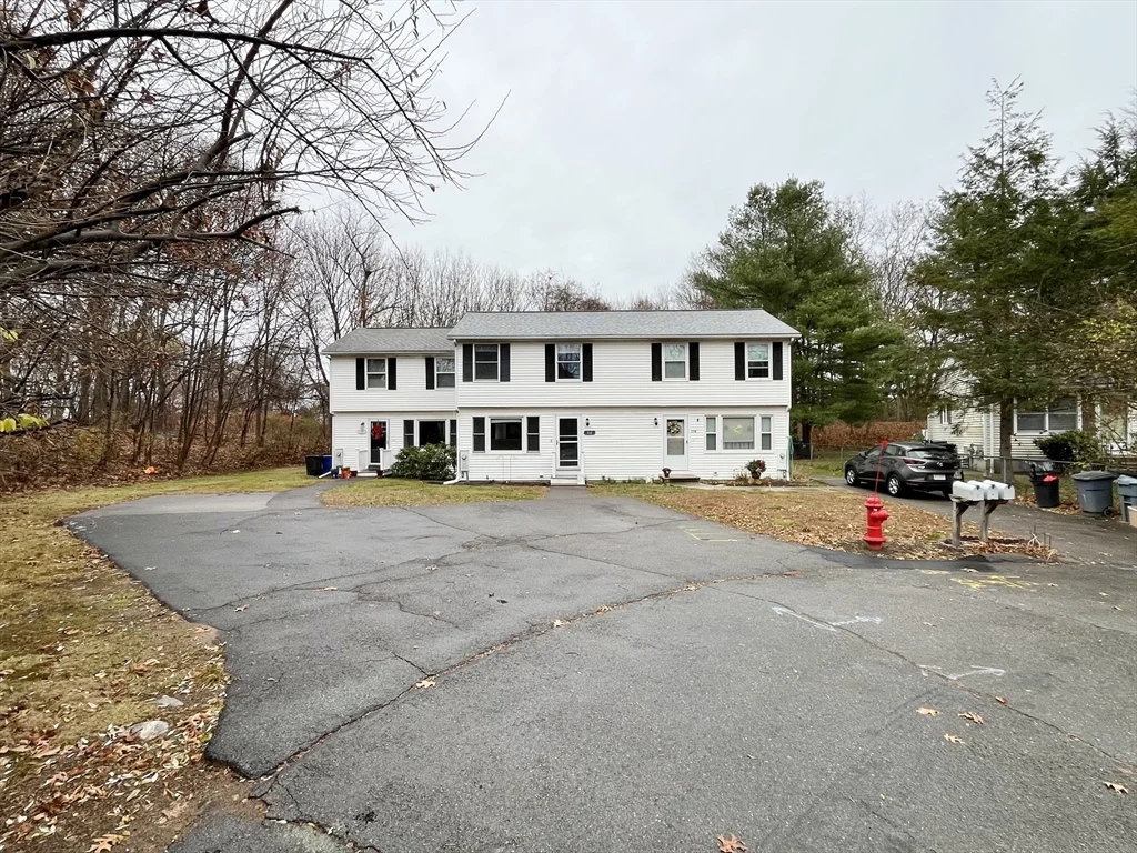 11 Jones Landing, Walpole