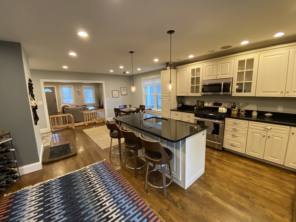 15 Oakdale, Jamaica Plain