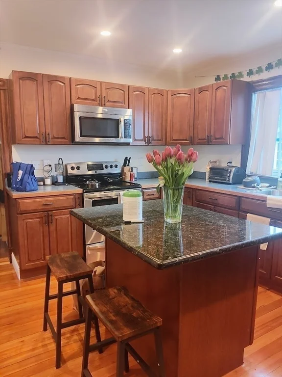 933 East Broadway, South Boston