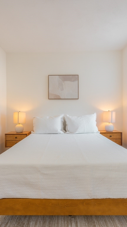 34 White Pl, White Place