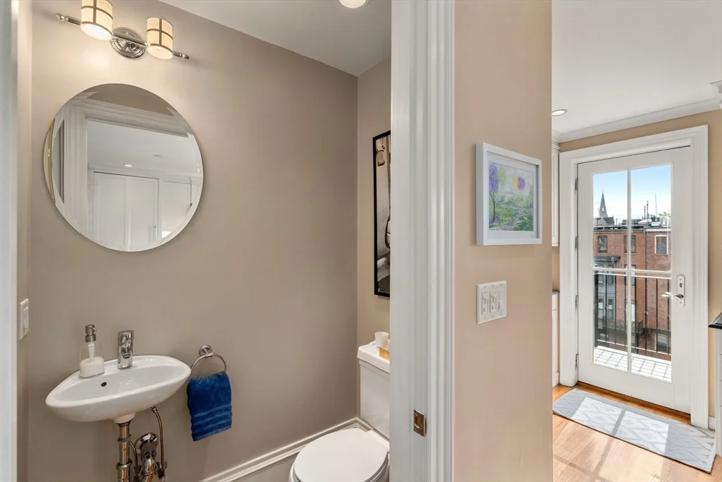 228 W Canton St, South End