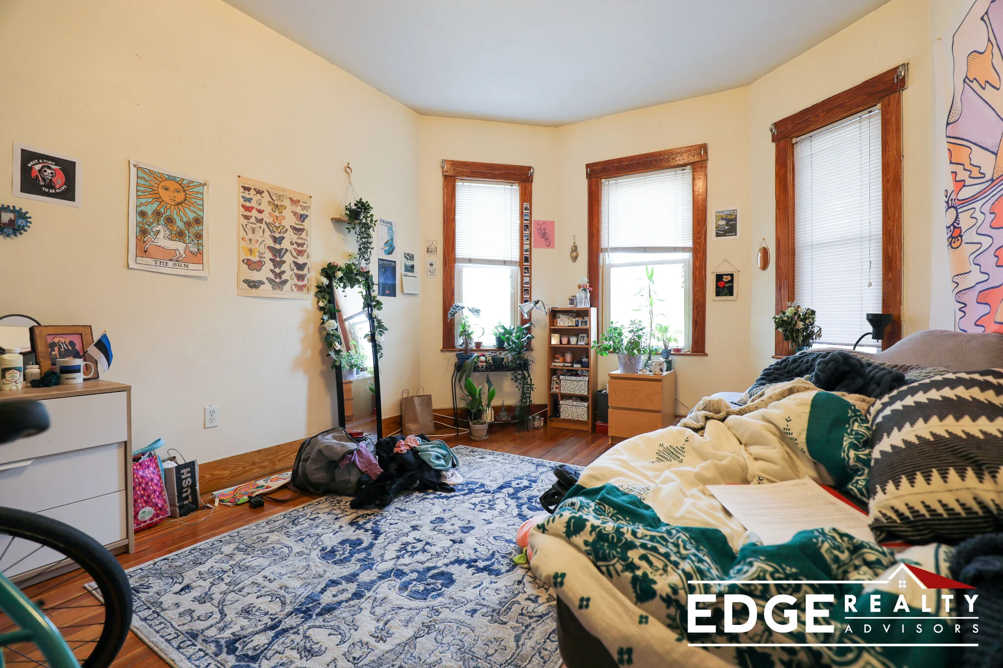 356 Faneuil St, Oak Square