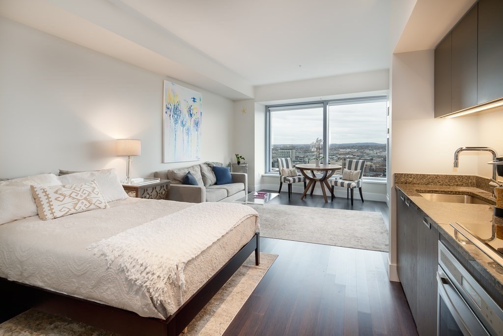 110 Stuart St, Downtown