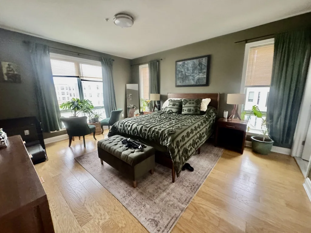 15 Guild St, Roxbury