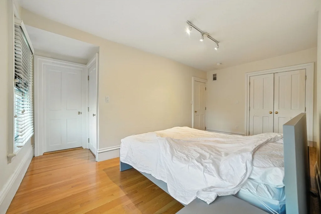 310 Shawmut Ave, South End