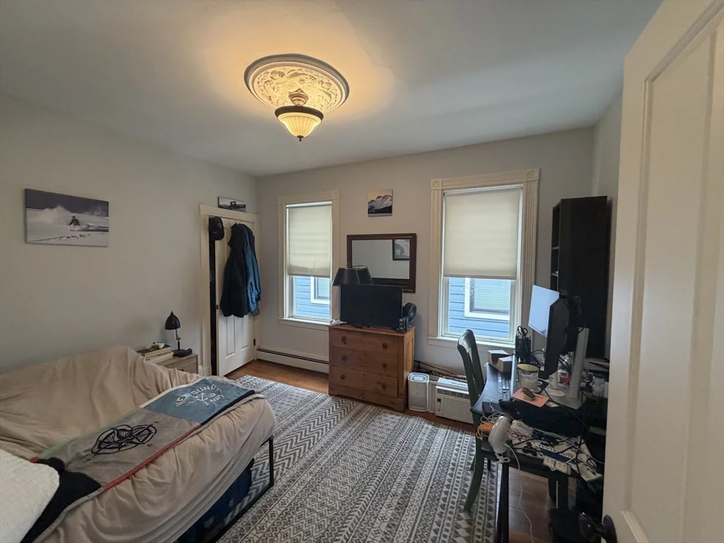 703 E 2nd St, South Boston