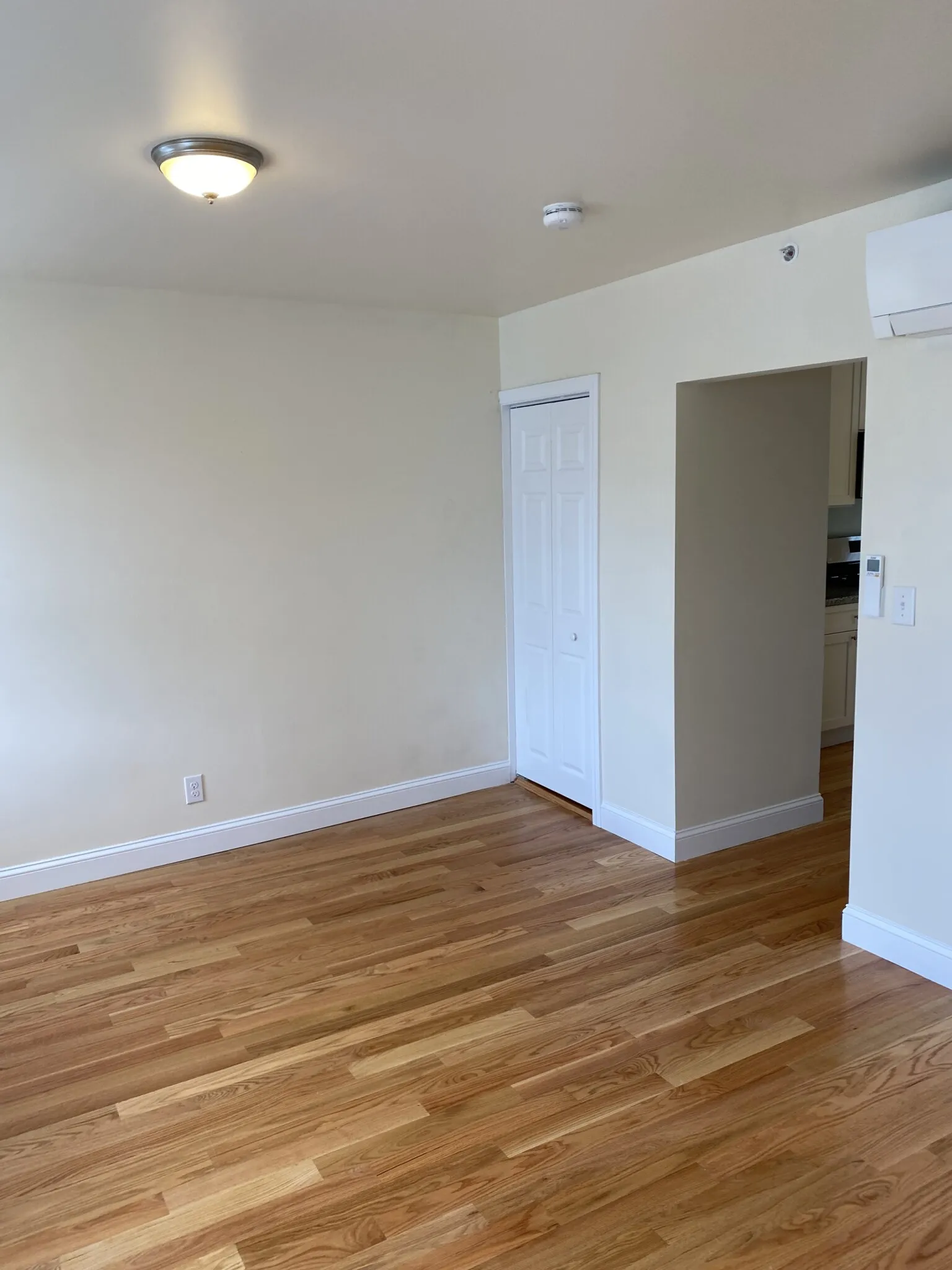 83 Bolton St, South Boston