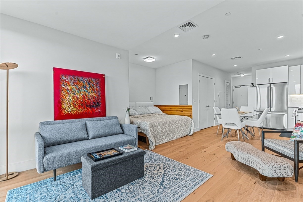 420 West Broadway, Boston