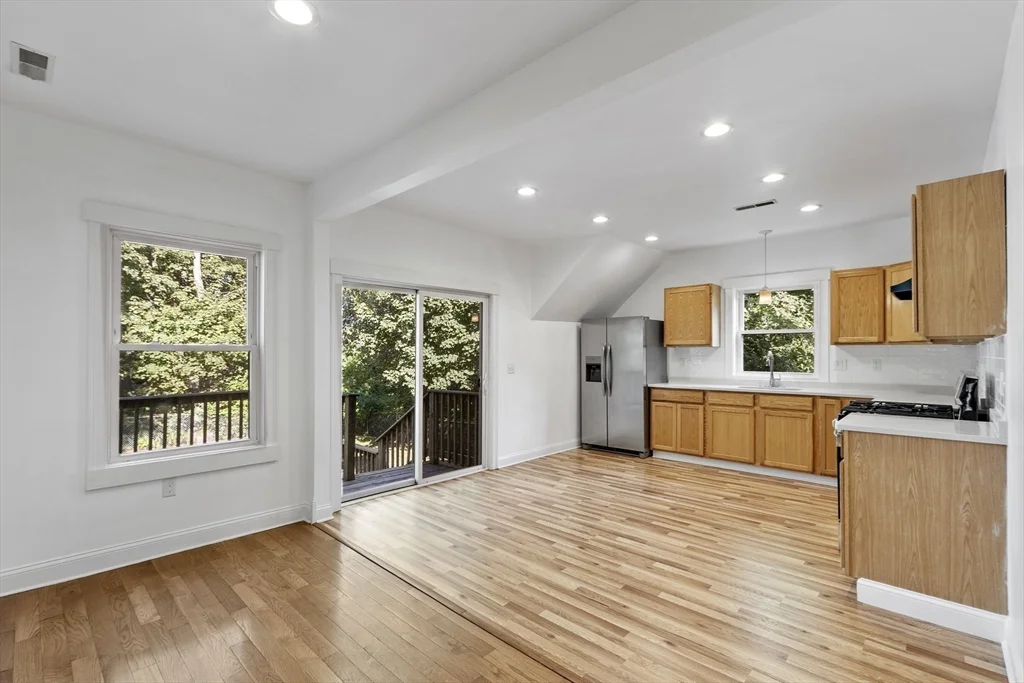 283 Broadway, Central