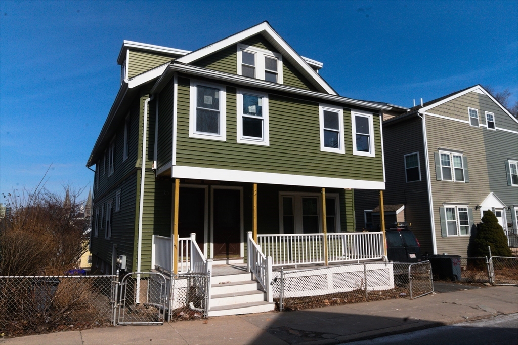 170-172 Calumet St, Mission Hill