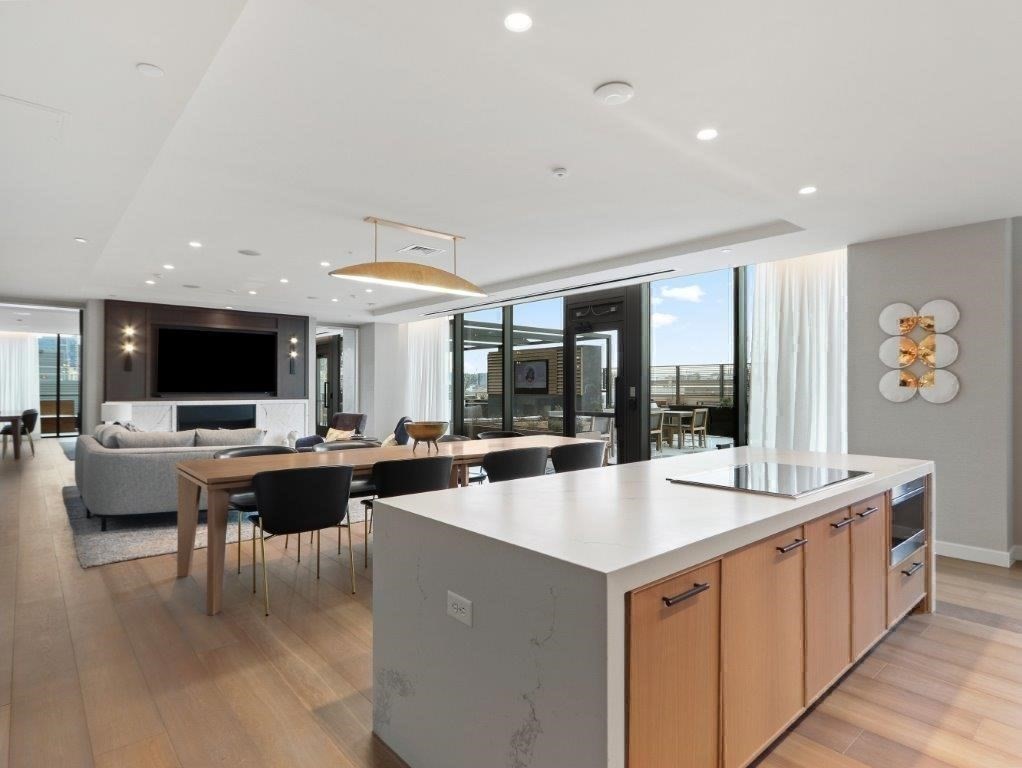 380 Harrison Ave, South End