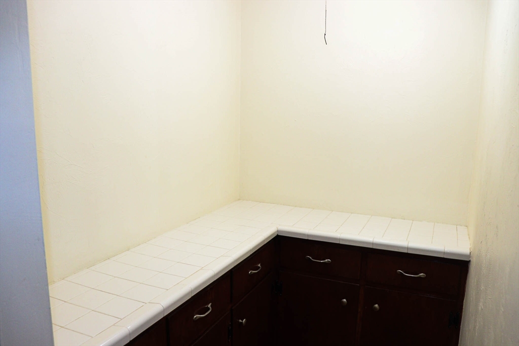 9 Forest Ave Ct, Plymouth