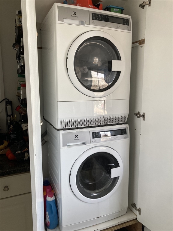 13 Blanchard Rd, Weymouth