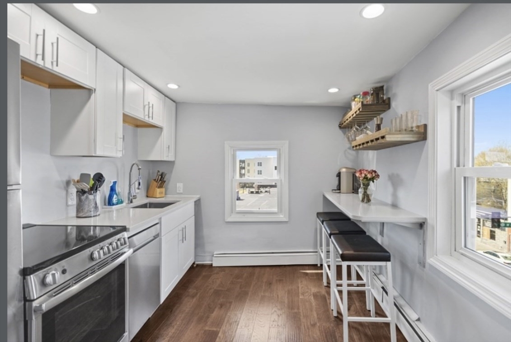 1 Telegraph St, South Boston