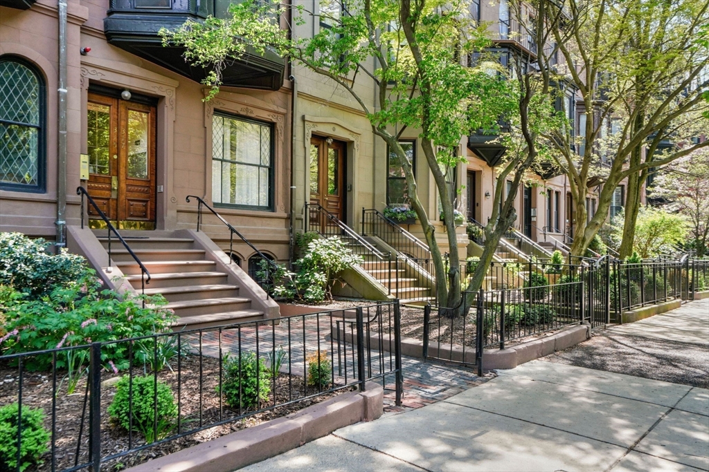 315 Beacon St, Back Bay