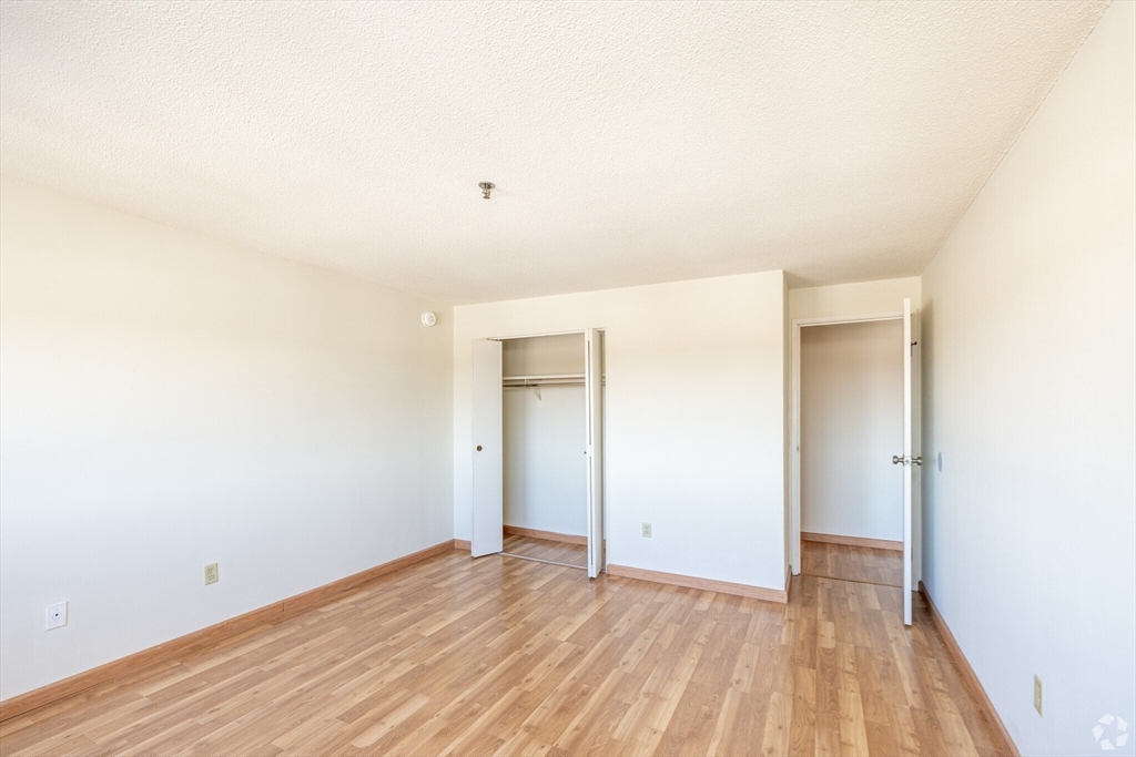 95 Audubon Rd, Wakefield