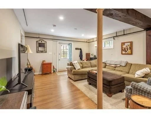 3 Allen Rd, Brighton