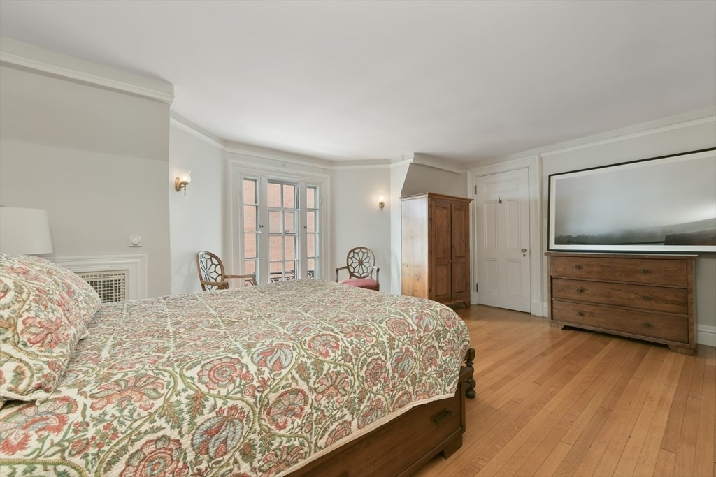 334 Beacon St, Back Bay