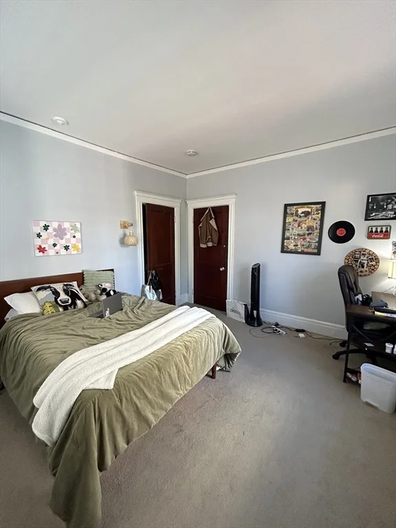 1572 Massachusetts Ave, Harvard Square