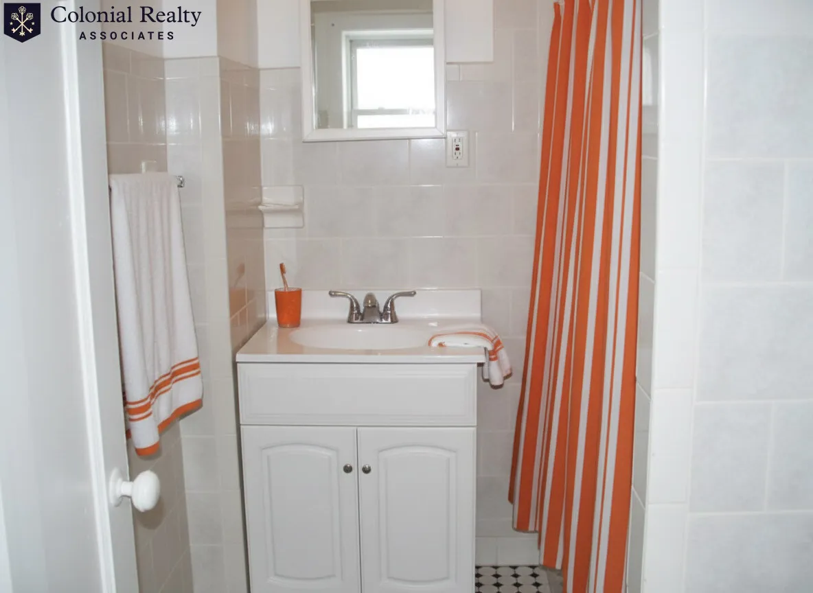 66 Egmont St, North Brookline