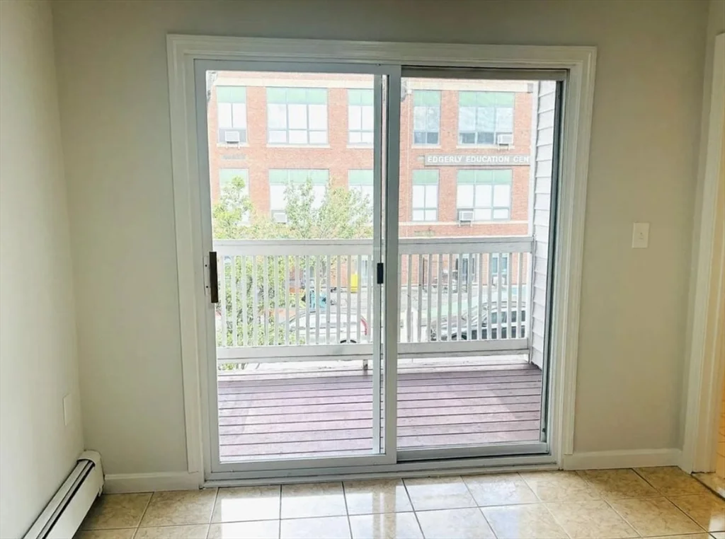 15 Ellsworth St, East Somerville